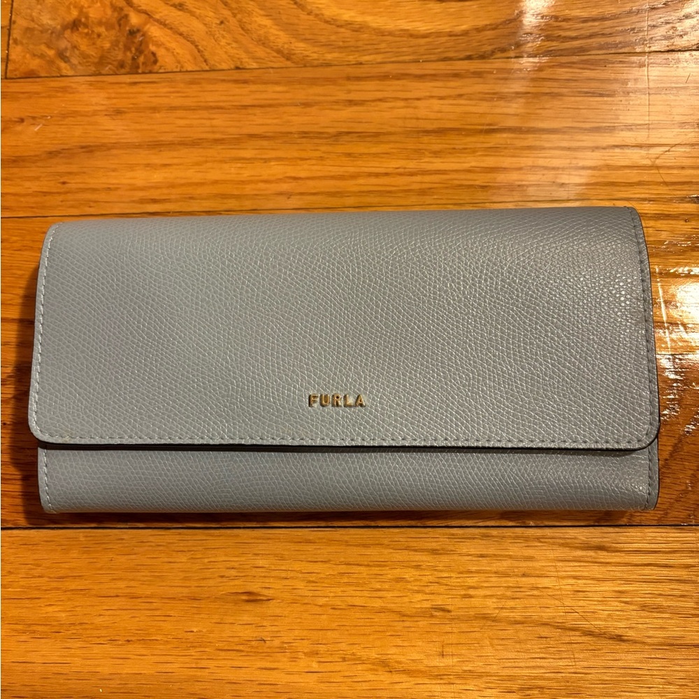 Furla Blue Pebbled Leather Zip Around Continental Wallet Gold Logo Excellent
